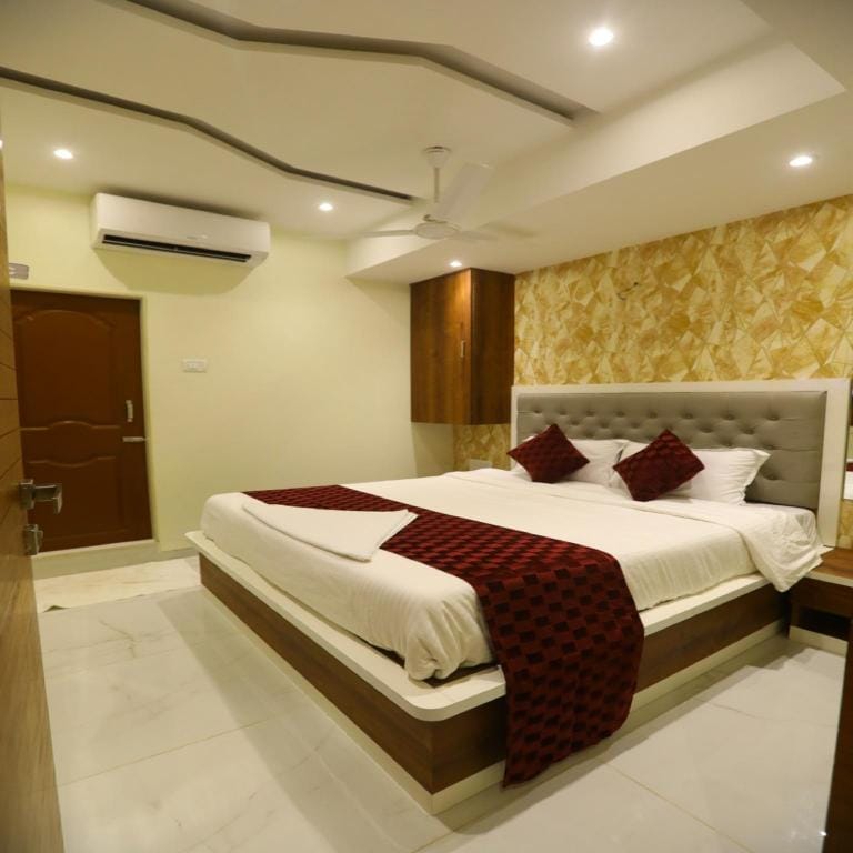 Hotel Sai Siddhi Inn - Navi Mumbai Hotel in Maharashtra