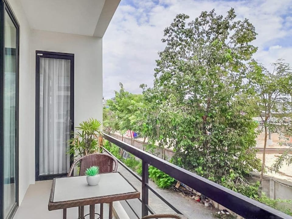Dreamstate  Dynasty ##King bed room balcony## Apartment in Krong Siem Reap