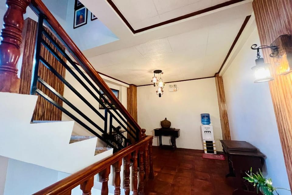 MC's L Transient House Hotel in Ilocos Region
