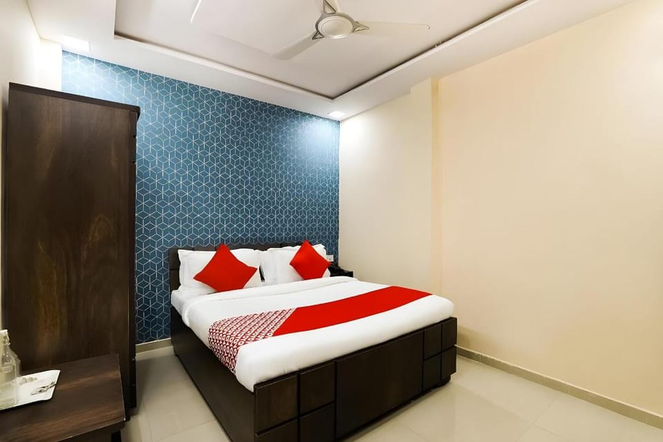 hotel sunrise Hotel in Ahmedabad