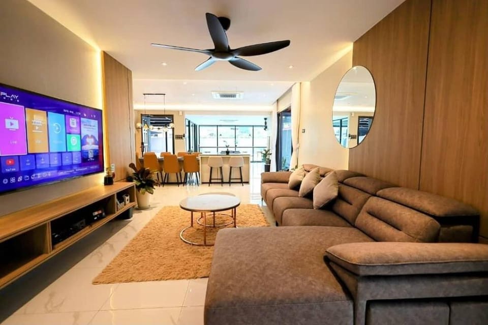 Jb town area Bungalow with swimming by Urban nook Vacation rental in Johor Bahru