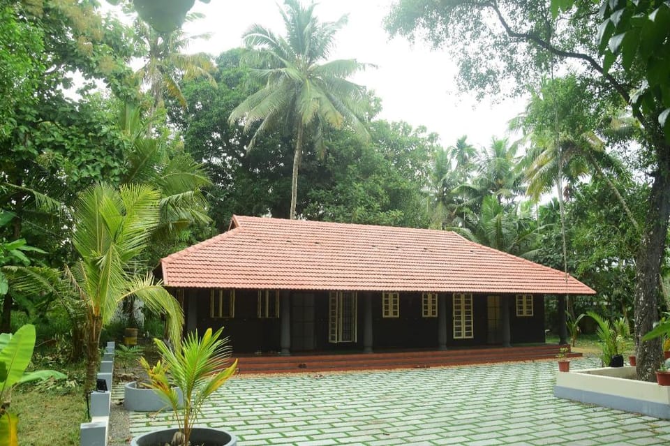 Heritage A/c apartment Apartment in Alappuzha
