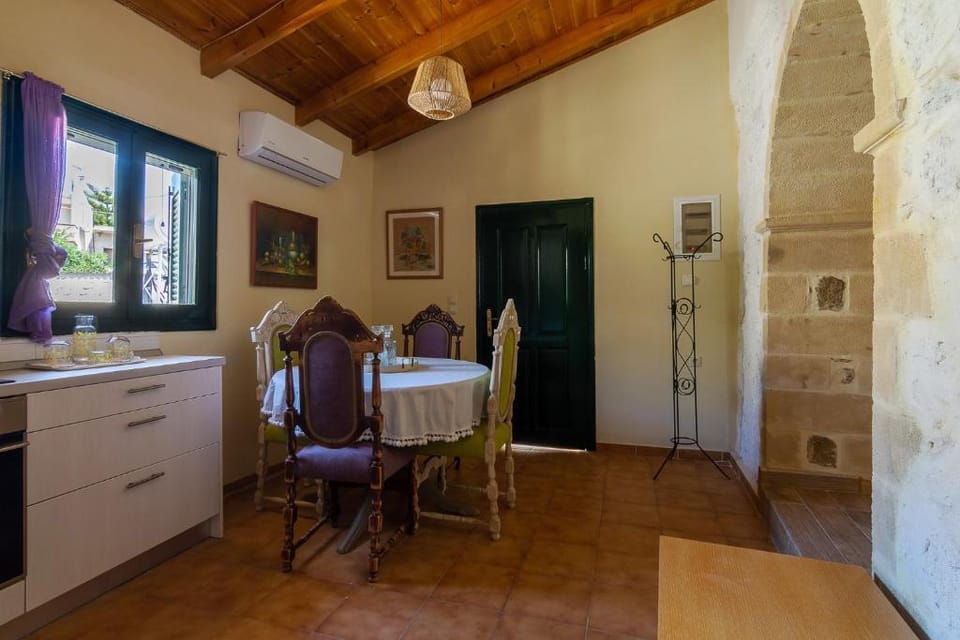 Zaros Philoksenia-Dionysus- Apartment in Crete