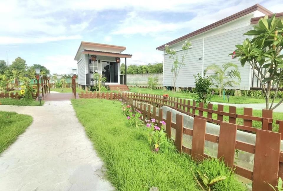 Love in Kan Bamboo（竹）ไม้ไผ่ 双床间-露台园景房 Vacation rental in Thailand