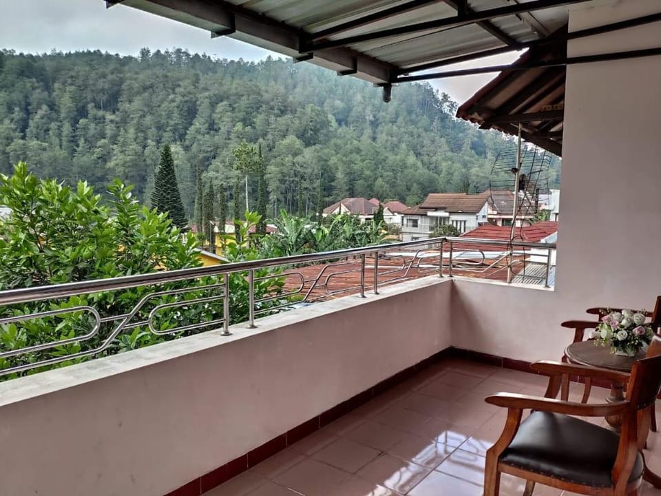 Private Villa 5 rooms in Sekipan with best views. Villa in Indonesia