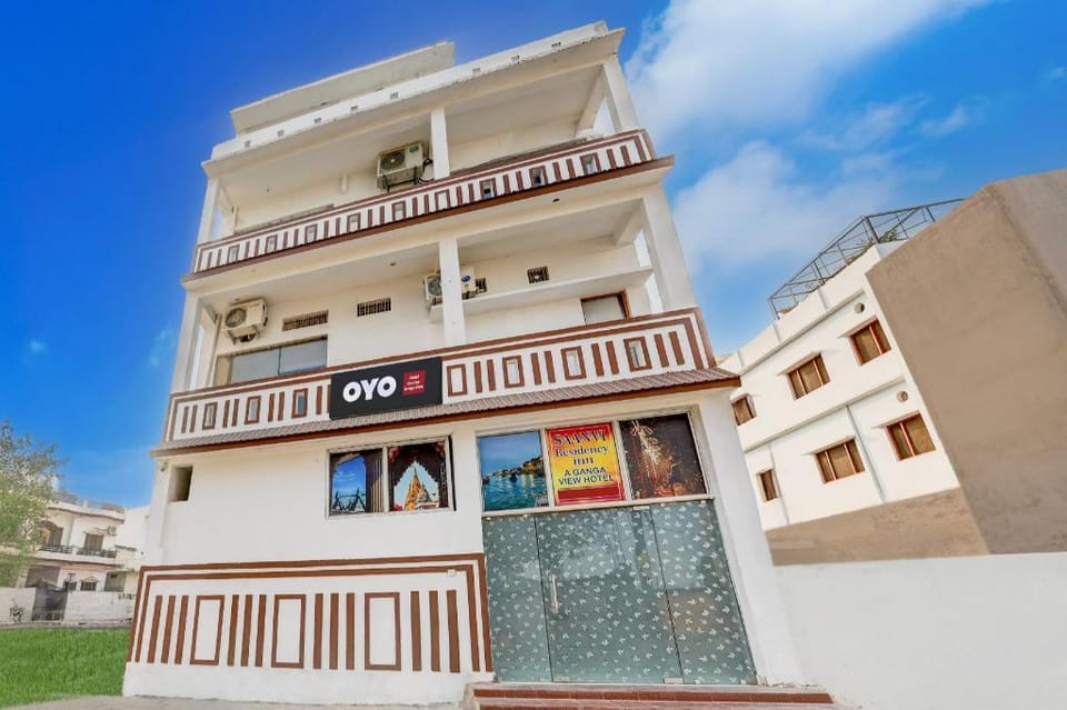 Hotel O Saanvi Residency Inn a Ganga View Hotel in Varanasi
