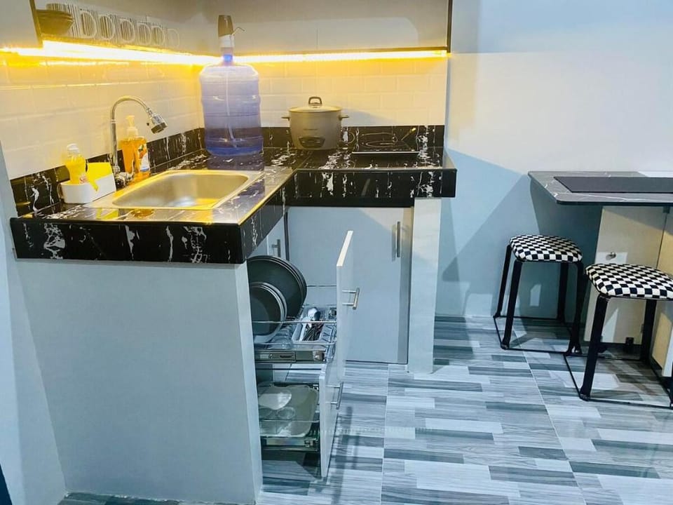 Amplayo Apartelle (2-BR Unit) Apartment in Cagayan de Oro