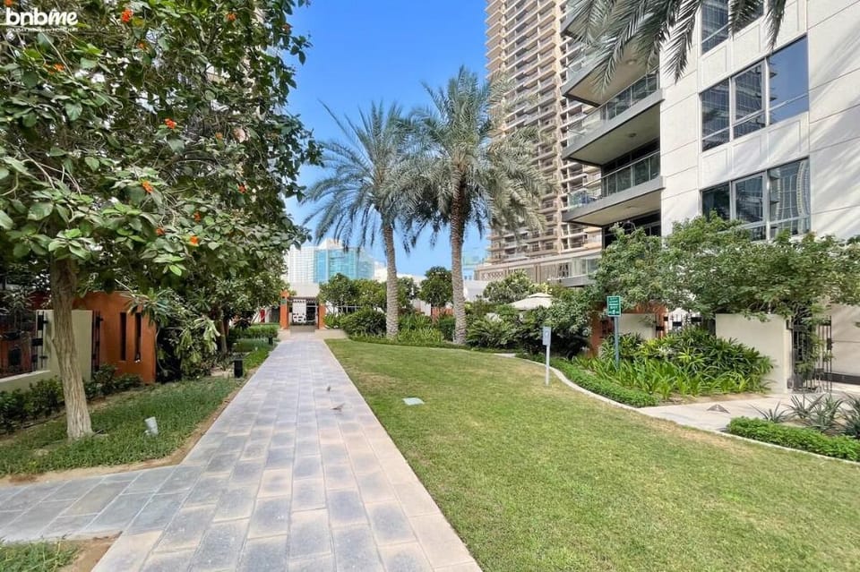 bnbmehomes |Chic 1BR in Downtown -303 Apartment in Dubai