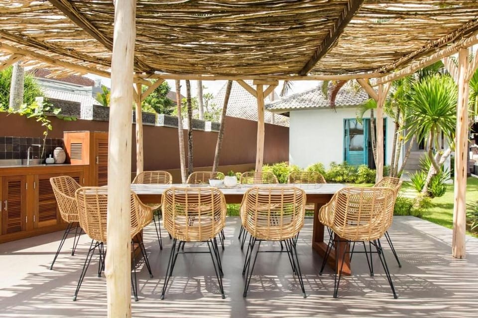 Villa Allegria Canggu 6BR  Near Beach & Finns Vacation rental in North Kuta