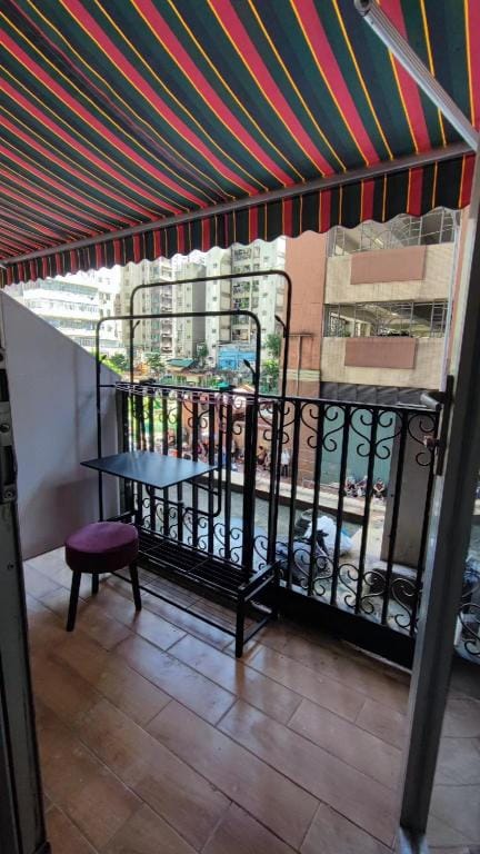 M18 Station 101 Apartment in Hong Kong