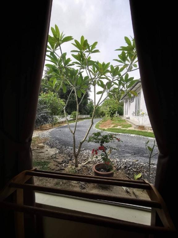 Cozy 2bedrooms, 1 Bathroom Kitchen and Living Area Vacation rental in Kedah