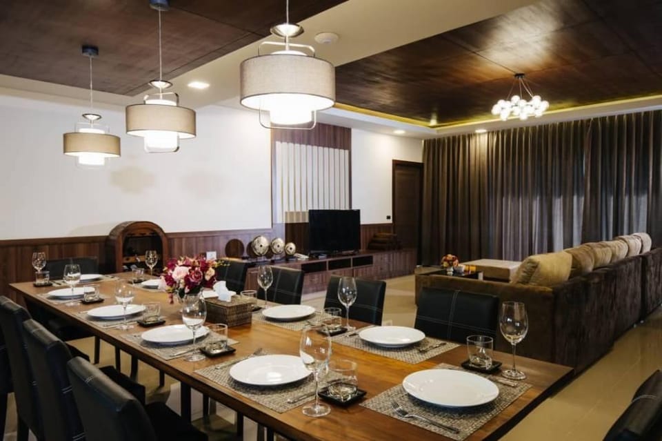 Y.E.S  Resort Pool Villa/6卧6卫泳池度假别墅/赠机场接送/寺庙景点 Villa in Thailand