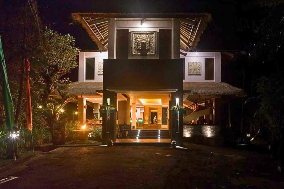 Romantic 1 BR Villa with Private Pool JU34A Villa in Tampaksiring