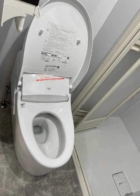 Free Wi-Fi, 6 minutes by train to Shinjuku Station, 7 minutes walk from Koenji Station Apartment in Japan