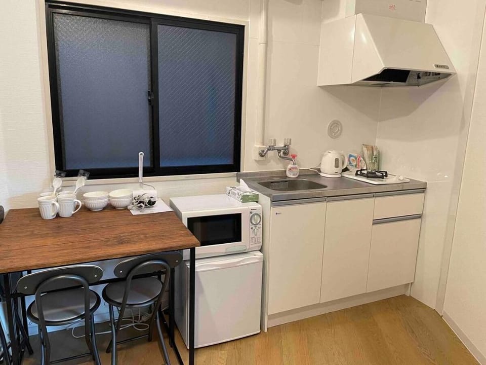8 minutes from JR Yamanote Line Otsuka Station, 2 Rooms 2DK free Wi-Fi Apartment in Japan