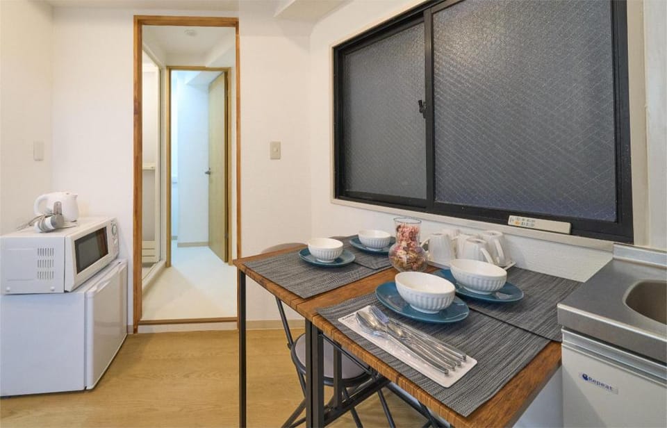 8 minutes from JR Yamanote Line Otsuka Station, 2 Rooms 2DK free Wi-Fi Apartment in Japan