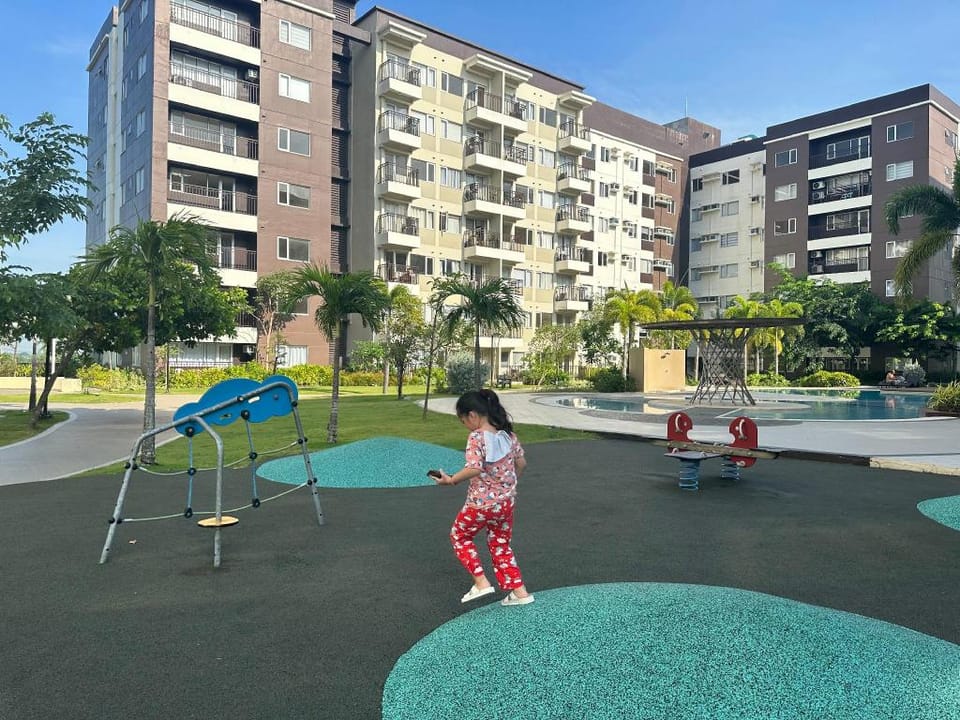 iloilo staycation condo by knc - Avida Tower 3 Apartment in Iloilo City