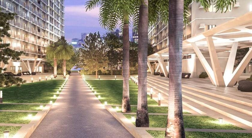 Chic 2 BR EDSA APT w/ Balcony Netflix Prime Video Apartment in Mandaluyong