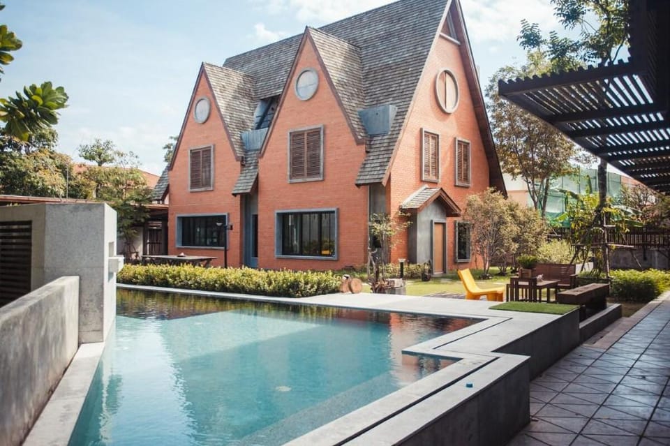 Dream Villa, Private Pool! Spacious & Luxurious Villa in Bangkok