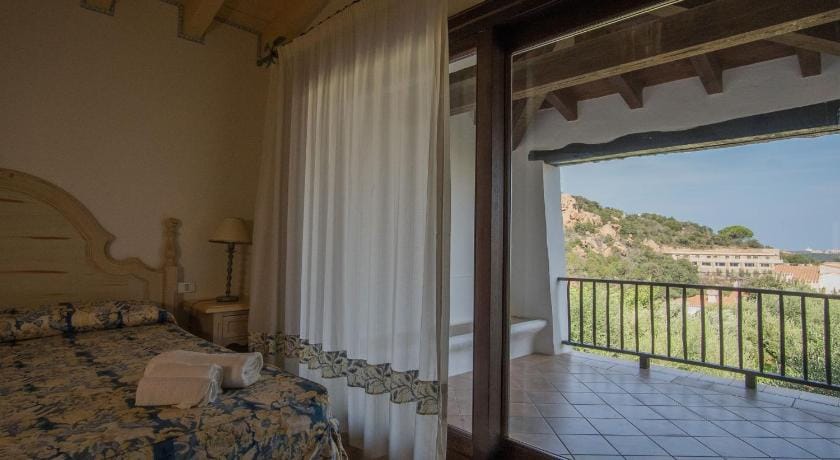 Beautiful Il Giardino degli Oleandri one bedroom sleeps two num0842 Apartment in Sardinia