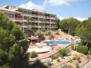 Seramar Apartamentos Sunna Park Apartment in Serra de Tramuntana