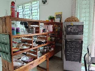 Homestay Othman Perlis-14pax-AC-Wifi-Kangar-BBQ Vacation rental in Kedah