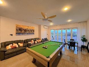 4 BR, Free pickup and Drop Vacation rental in Riau Islands, Indonesia