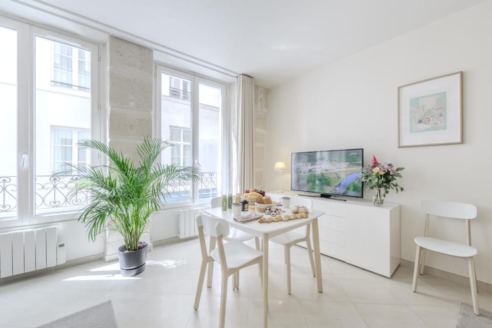 Jardin Saint Honore Apartments Apartment in Paris