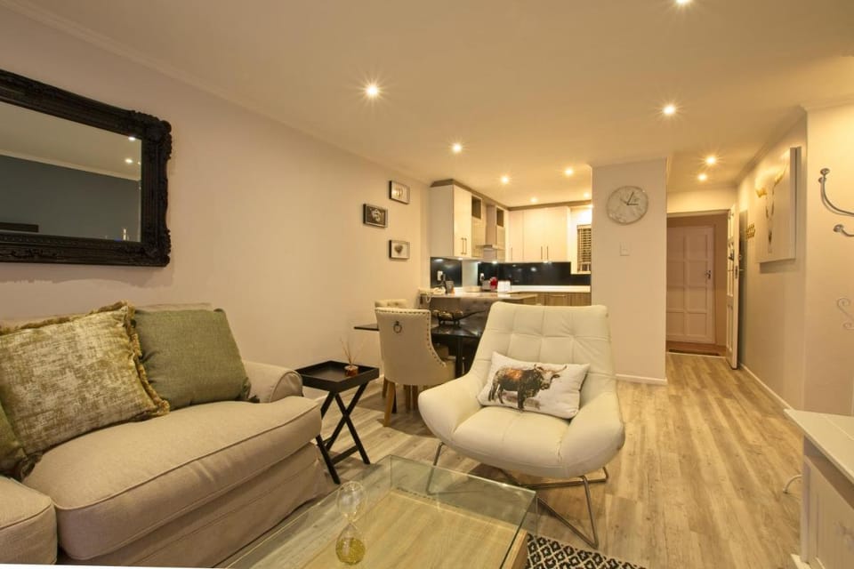 Modern Seaview Apartment Apartment in Port Elizabeth