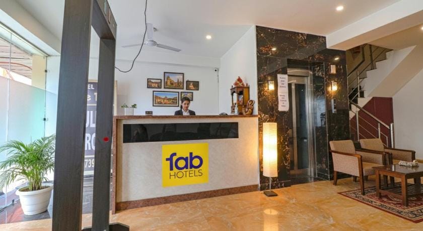 Capital O 81418 Lime Tree Hotel in Delhi