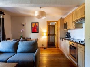 Relaxing Poolside Alpine Apt Apartment in Haute-Savoie