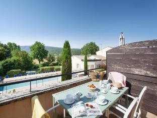 Apartment with air conditioning in the Luberon Apartment in Lacoste
