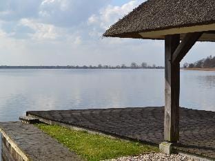 Waterfront Villa with Private Jetty Villa in Giethoorn