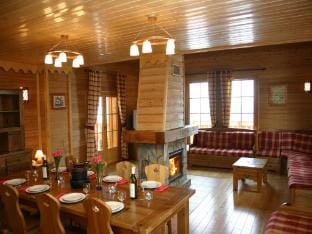 Family Home in Lifts Vacation rental in Huez