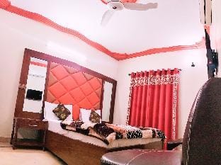 Subhan Palace Family Guest house  Vacation rental in Karachi