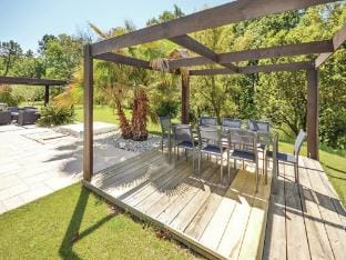 Luxury villa with heated jacuzzi and garden Vacation rental in French Riviera