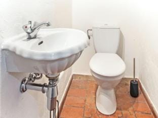 Riviera Hideaway for 2 Guests Vacation rental in French Riviera