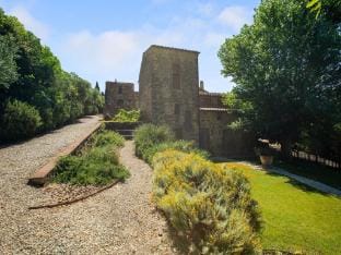 Charming Retreat in Montorsoli Apartment in Emilia-Romagna