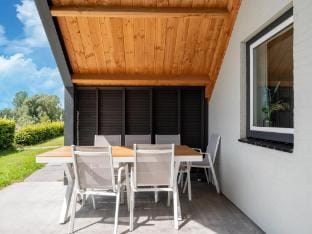 Beautiful house in Kerkdriel on the waterfront Vacation rental in North Brabant (province)