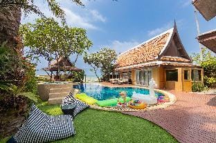 Gala Beachfront, Private Beachfront Villa Villa in Pattaya City