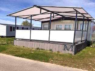 cozy chalet for couples Vacation rental in Oostkapelle