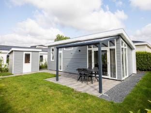 Chalet in Gelderland with Spacious Garden Vacation rental in Gelderland, Netherlands