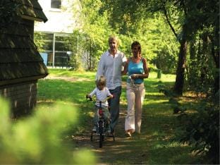 Restyled house with dishwasher, Breda at 10 km. Vacation rental in Oosterhout