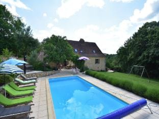 Superb Holiday Home in Busse with Swimming Pool Vacation rental in Occitanie