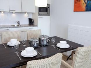 Stylish Harborfront Escape Apartment in The Hague