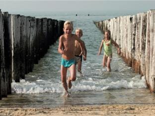 Bungalow near North Sea Beach with Garden Vacation rental in Domburg