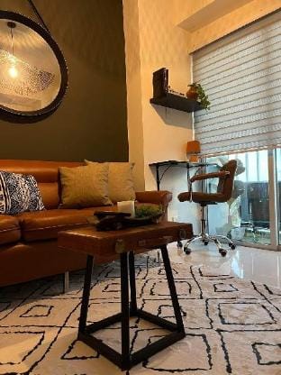 Moody Studio at Inspiria Abreeza by The 8Flats Vacation rental in Davao City