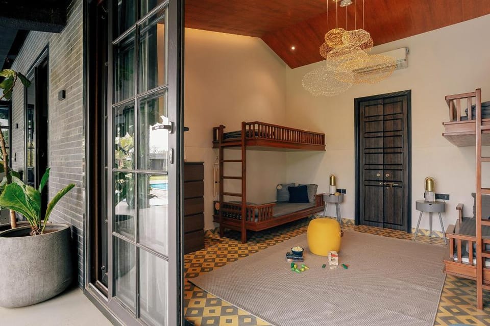 LohonoStays Uday Villa Hotel in Maharashtra