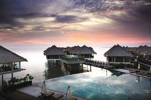SEPANG GOLDCOAST RESORT 3 BEDROOM SUITE Villa in Selangor, Malaysia