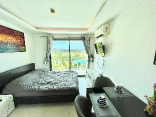 Laguna beach Resort 3 the Maldives Apartment in Pattaya City